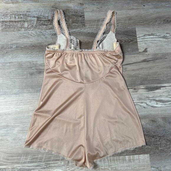 Vintage Henson Kickernick Teddy Romper Peach Satin Lace 1970s Lingerie Bridal - Picture 5 of 9